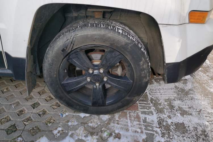 Used Jeep Patriot 2014 2.4L Serpentine Collection Edition
