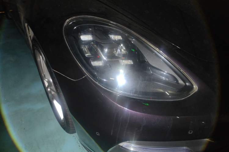 Used Porsche Panamera 2019 Panamera Executive Long Wheelbase 2.9T Right Front Headlight