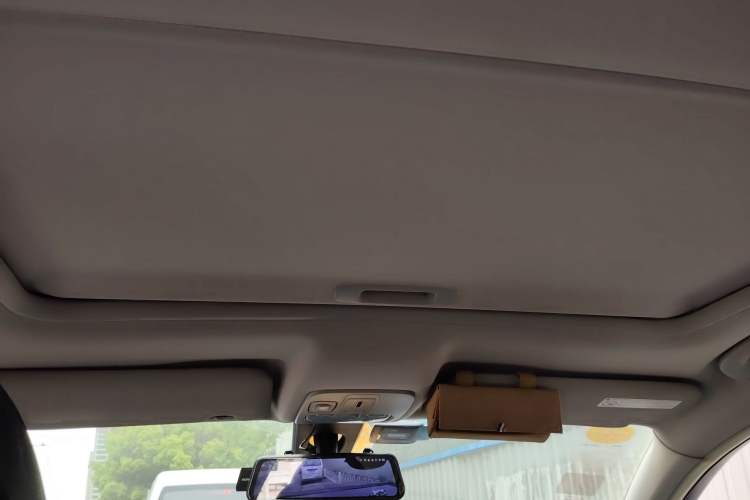 Used Citroen C5 2014 2.0L Automatic Luxury Edition Headliner