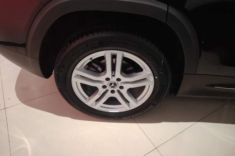 Used Mercedes-Benz GLB 2023 GLB 220 Sport Edition Right Rear Wheel Hub