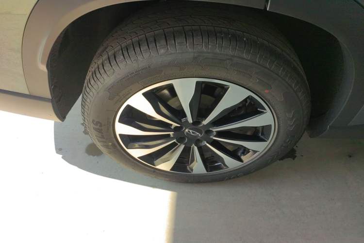 Used Chery Tiggo 8 PLUS 2025 290TGDI DCT Prestige 5-Seater