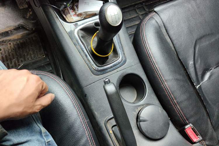 Used FORTHING Joyear X5 2013 1.6L Manual Luxury Model China IV Standard