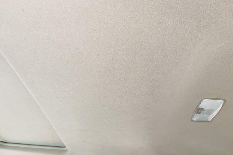 Used Toyota Highlander 2012 2.7L Two-Wheel Drive 7-Seater Luxury Edition
