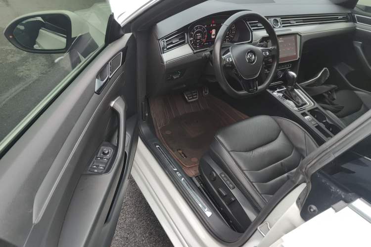 Used Volkswagen FAW-Volkswagen CC 2019 330TSI Glamour Edition China VI