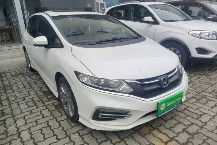 Used Honda Jade 2017 1.8L automatic Comfort version 5 seats

