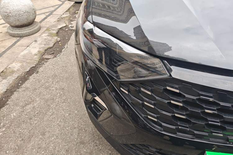 Used Jetta VS5 2024 280TSI Manual Pioneer Edition Right Front Headlight