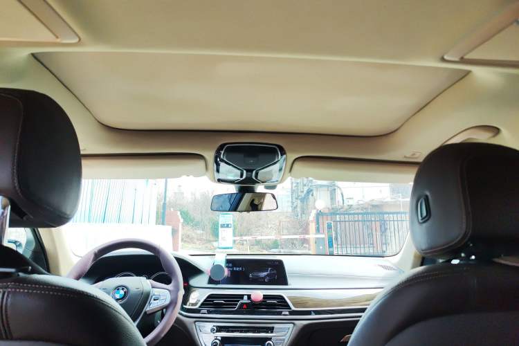 Used BMW 7 Series 2016 730Li Leading Model
