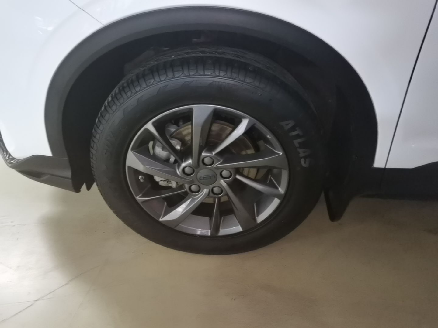 Geely Auto Coolray 2024 1.5T DCT Longteng Edition — снимка 10