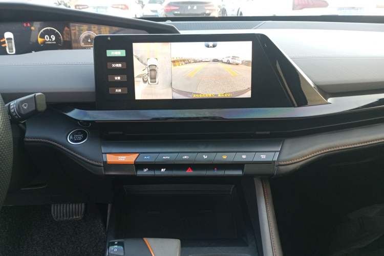 Used Changan UNI-V 2022 1.5T Prestige Version
