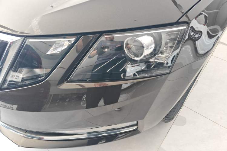 Used Skoda Octavia 2019 1.5L Automatic Smart Drive Luxury Edition China V Standard