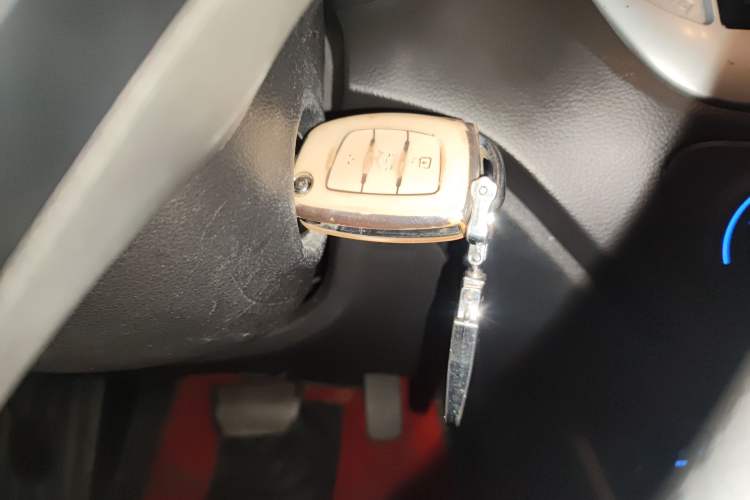 Used Hyundai Verna (new generation) 2016 1.4L Automatic Cool Edition GLS Vehicle Key