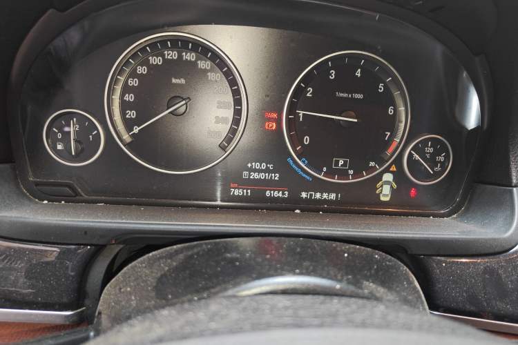 Used BMW 5 Series 2017 520Li Elegant Edition Odometer Close Up