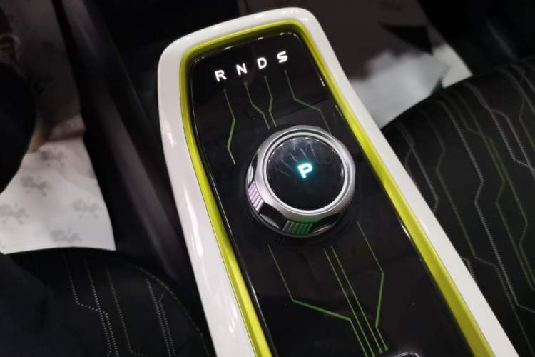 Used CHANGAN Benni E-Star 2020 Heartbeat Edition NMC Lithium Gear Lever