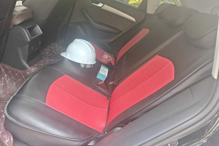 Used Audi Q5 2017 Plus 40 TFSI Ambition Model
