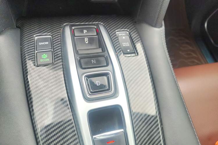 Used Honda UR-V 2017 370TURBO 2WD Prestige Edition China V