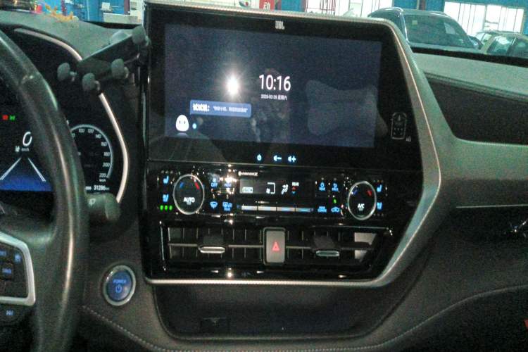 Used Toyota Highlander 2022 Dual-Engine 2.5L Four-Wheel Drive Supreme Edition 7-Seater Audio And AC Panel