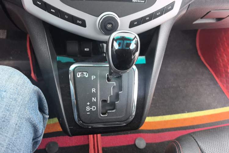 Used BYD S6 2014 2.4L Automatic Prestige 5-Seater