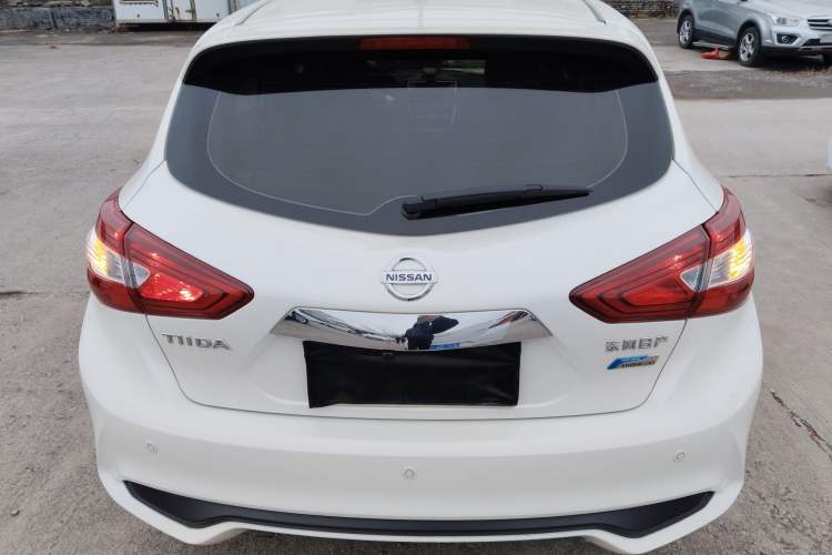 Used Nissan Tiida 2020 1.6L CVT Cool Edition
