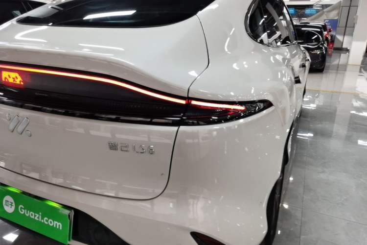 Used IM LS6 2025 Lingxi Intelligent Driving Edition Right Rear Taillight