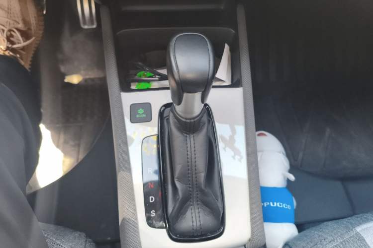 Used Honda LIFE 2021 1.5L CVT SPO-SS Dynamic Edition Gear Lever