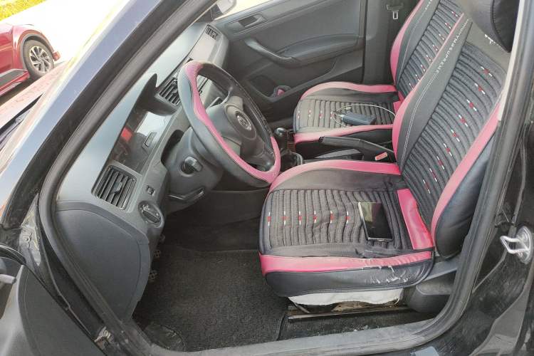 Used Volkswagen Santana 2015 1.4L Manual Fashion Edition Left Front Seat