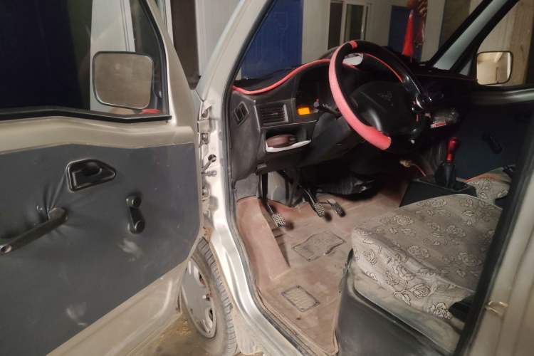 Used Wuling Zhiguang 2013 1.0L Practical Version