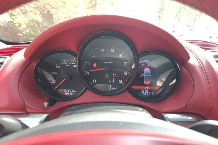 Used Porsche Boxster 2013 Boxster 2.7L
