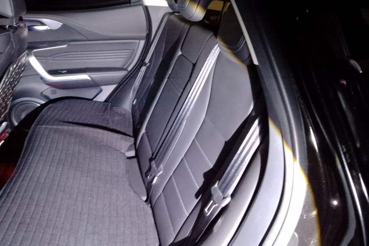 Used Wey VV5 2020 1.5T Two-Wheel Drive Smart Pioneer Left Rear Seat