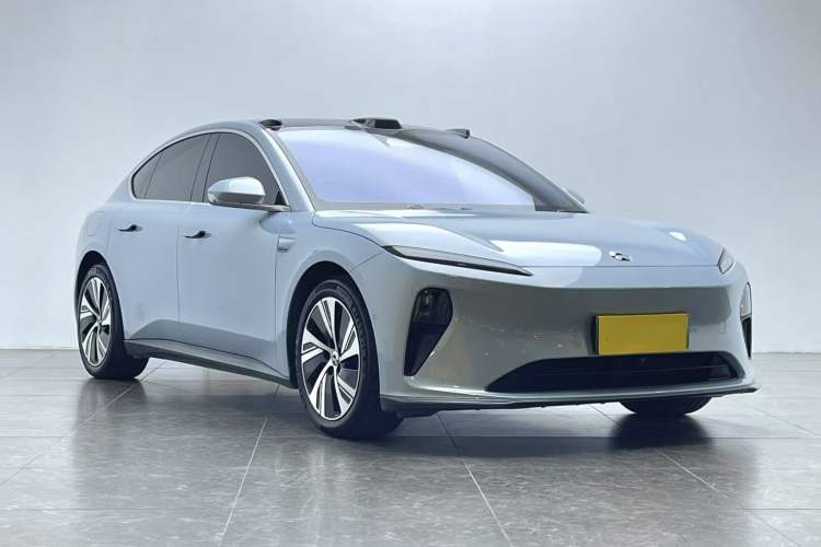 Used Nio ET5 2024 75 kWh Front Right 45 Deg