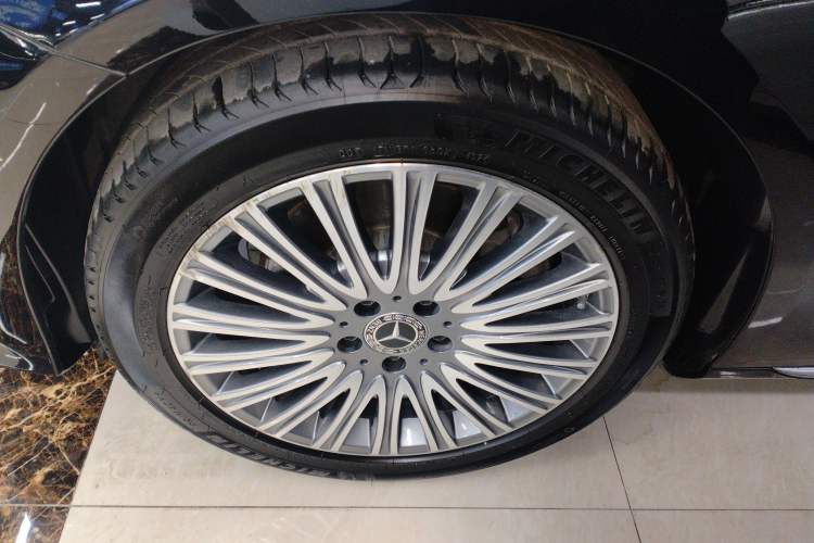 Used Mercedes-Benz E-Class 2021 E 300 L Stylish Model