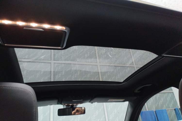 Used Mercedes-Benz GLC 2020 Facelift GLC 260 L 4MATIC Luxury Edition