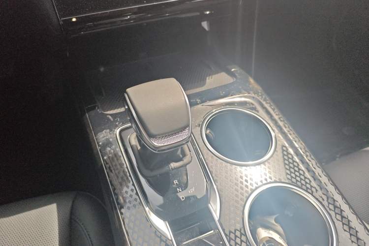 Used Hongqi HS3 PHEV 2025 Model 117km Jingwei Edition