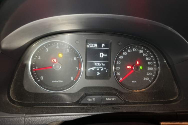 Used Volkswagen Lavida 2013 Restyled Classic 1.6L Automatic Comfort Edition