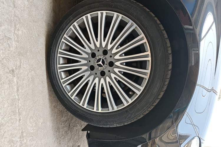 Used Mercedes-Benz E-Class 2021 E 300 L Stylish Model