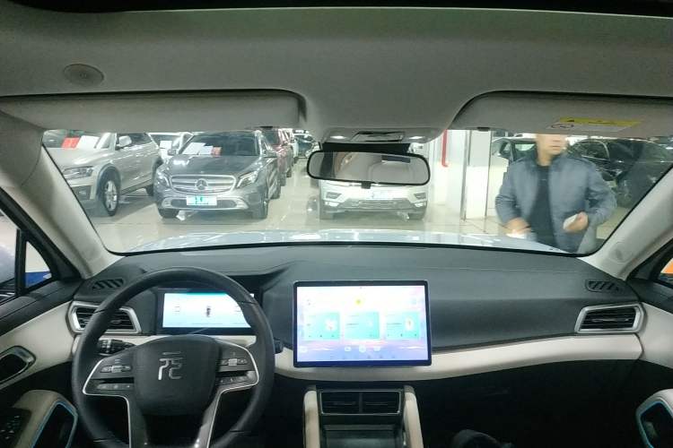 Used BYD Yuan UP 2024 401KM Beyond Edition
