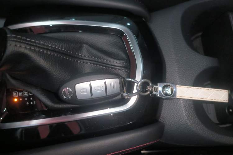 Used Nissan Qashqai 2022 2.0L CVT XV Premier Luxury Edition Interior 1