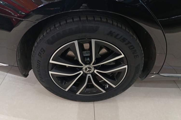 Used Mercedes-Benz S-Class 2021 S 400 L Business Model Right Rear Wheel Hub