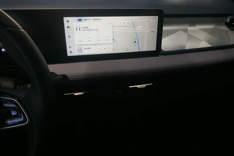 Used Geometry E Firefly 2022 401 km Linglong Tiger 4 Seats
