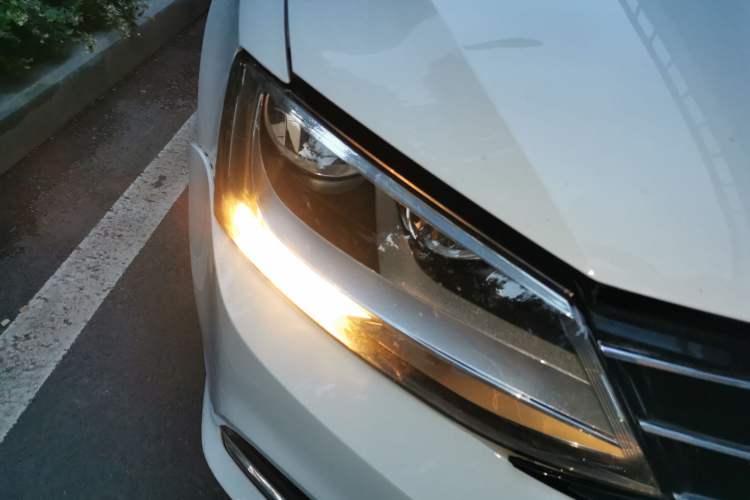 Used Volkswagen Sagitar 2017 230TSI Automatic Comfort Version