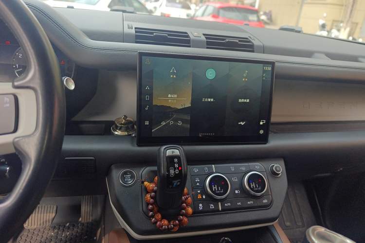 Used Land Rover Defender 2023 Facelift 110 3.0T P400 Dark Edition
