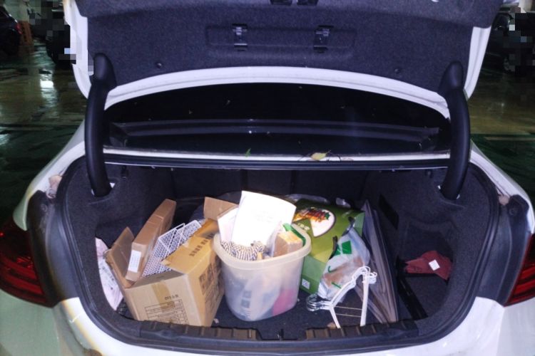 Used BMW 3 Series 2015 320Li Luxury Edition Fashion Model Trunk