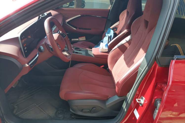 Used MG 7 2023 2.0T Automatic Hunter Luxury Edition
