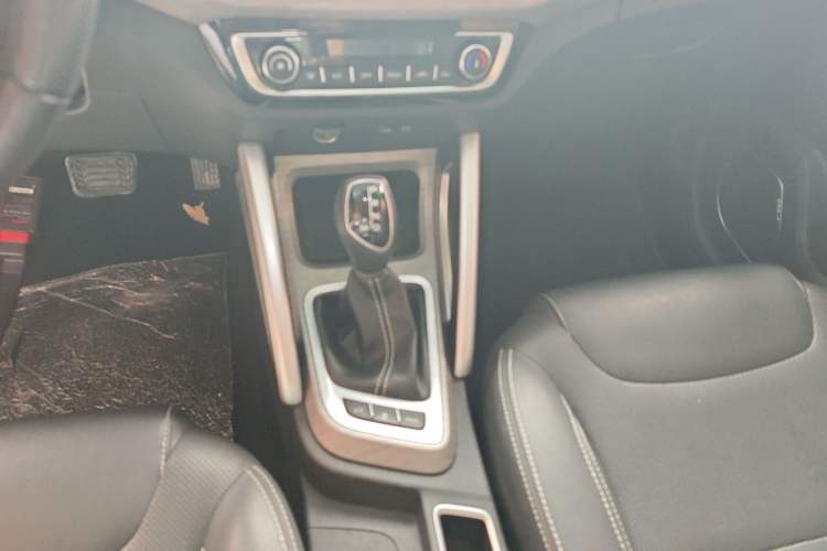 Used Geely Auto Vision X3 2017 1.5L Automatic Luxury Model Gear Lever