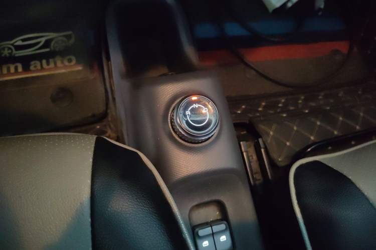 Used Wuling Zhiguang New Energy 2025 Comfort Model Gear Lever
