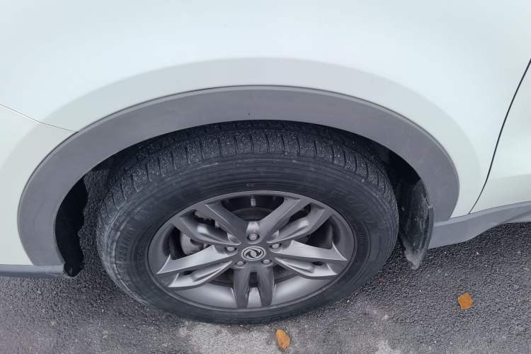 Used Dongfeng Fengon 580 2021 Revised ☆ Star Edition 1.5T Automatic Luxury Version Left Front Wheel Hub