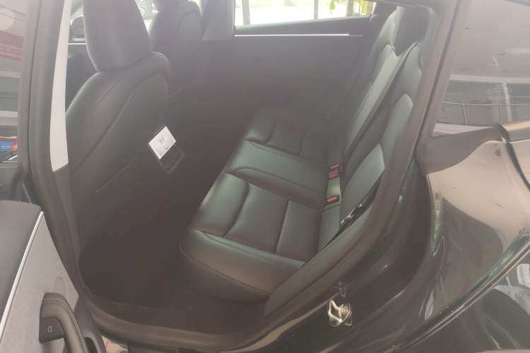 Used Tesla Model 3 2025 Rear-Wheel-Drive Version