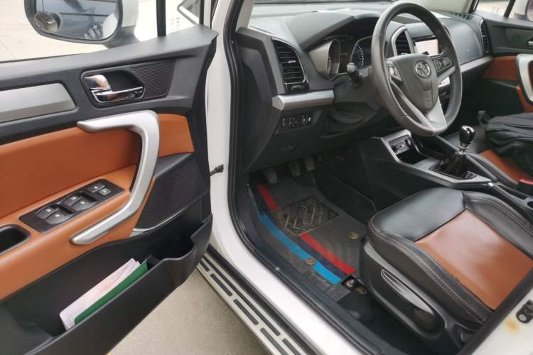 Used JAC Group Refine S3 2014 1.5L Manual Luxury Smart Model Driver Seat