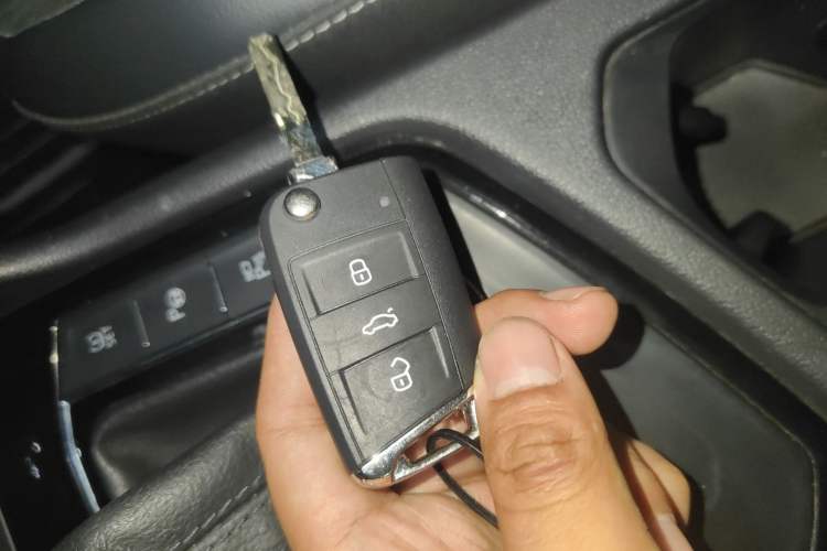 Used Volkswagen Tiguan L 2021 330TSI Automatic Two-Wheel Drive R-Line Enhanced Edition Vehicle Key