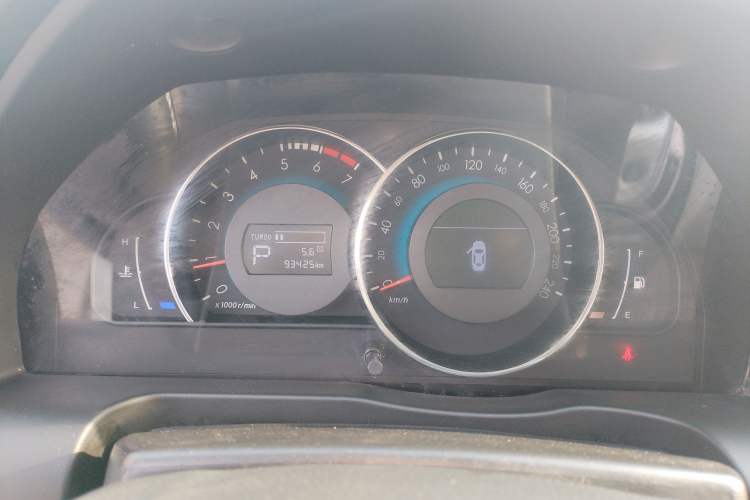 Used BAIC Senova D70 2013 2.0T Comfort Edition Instrument Cluster