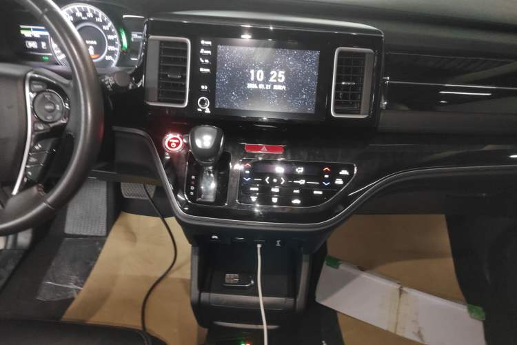 Used Honda Elysion 2019 2.0L Hybrid Supreme Edition